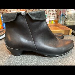 Ecco Leather Booties EU41 Size 11